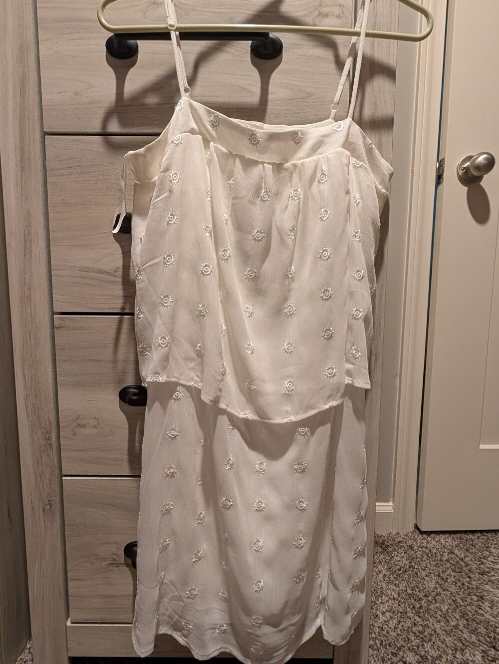 3/$30 💜 White Embroidered Spaghetti-Strap Mini Dress Size small